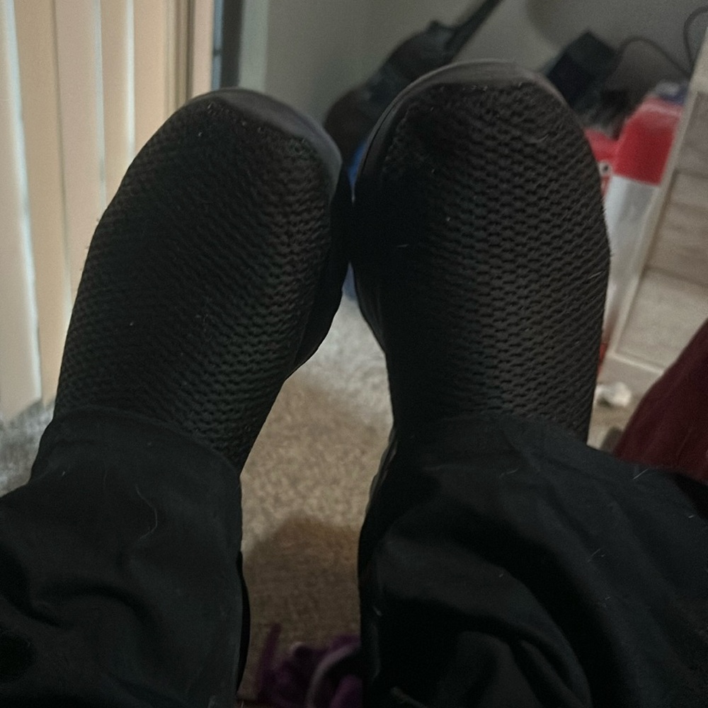 Black work shoes, sketchers